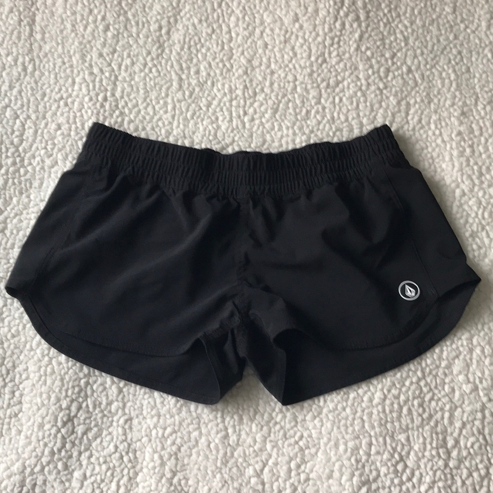 Volcom short board shorts